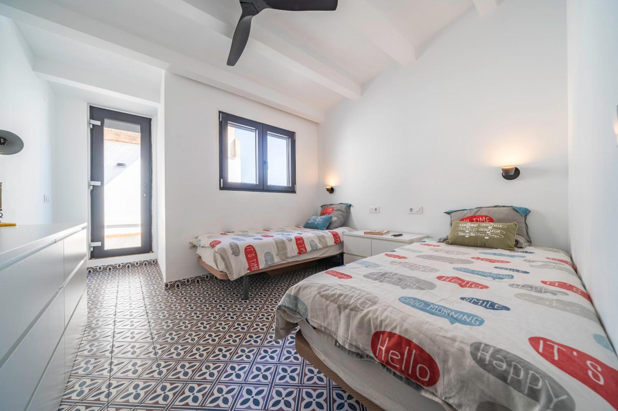 Can Martinez Calella Beach Boutique Apartment Luaran gambar